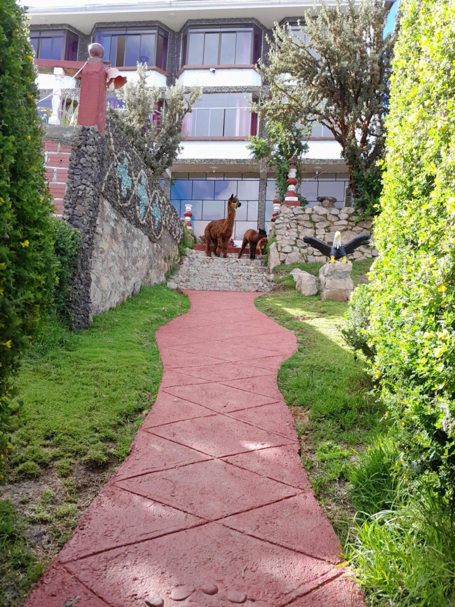 Hostal Sol Y Lago Copacabana  Exterior photo